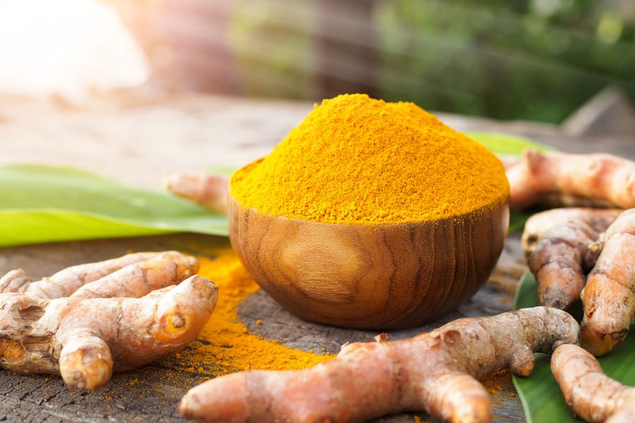 Cúrcuma e Biotina: combinação para cabelos, pele e unhas saudáveis • Beleza com saúde