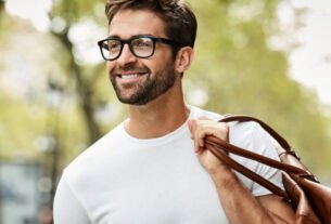 Homens aderem ao transplante capilar de barba
